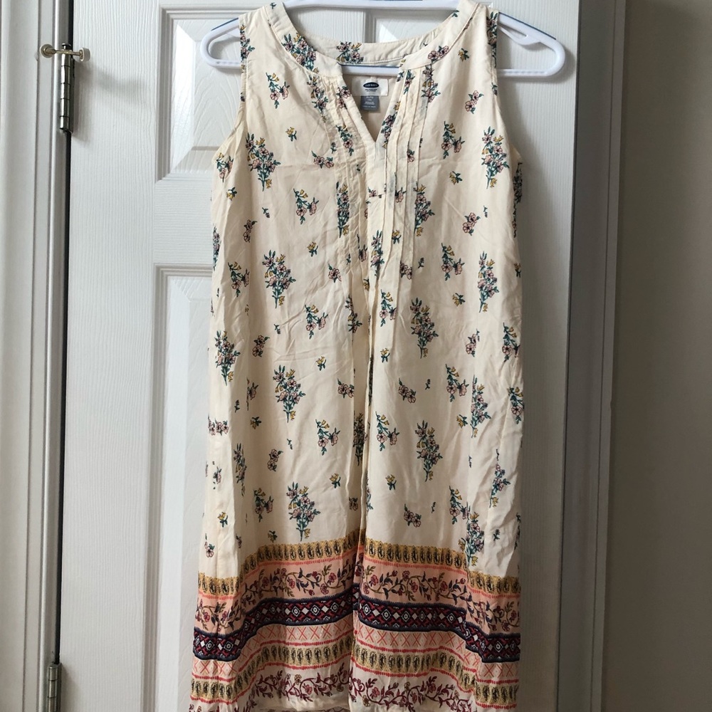 Super cute dress!